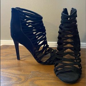 Black SEXY laced heels!